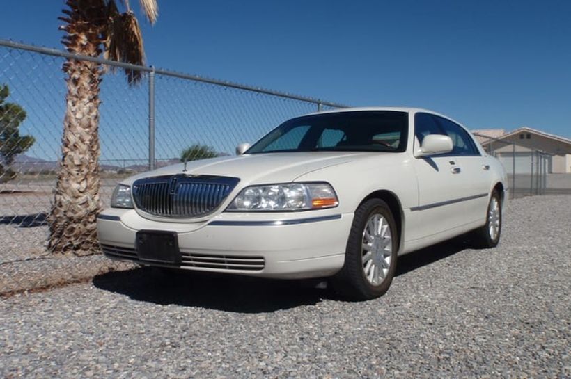 Lincoln Town Car 2004