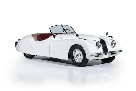 Jaguar XK120 Model, 1:24 Scale | Moss Motors