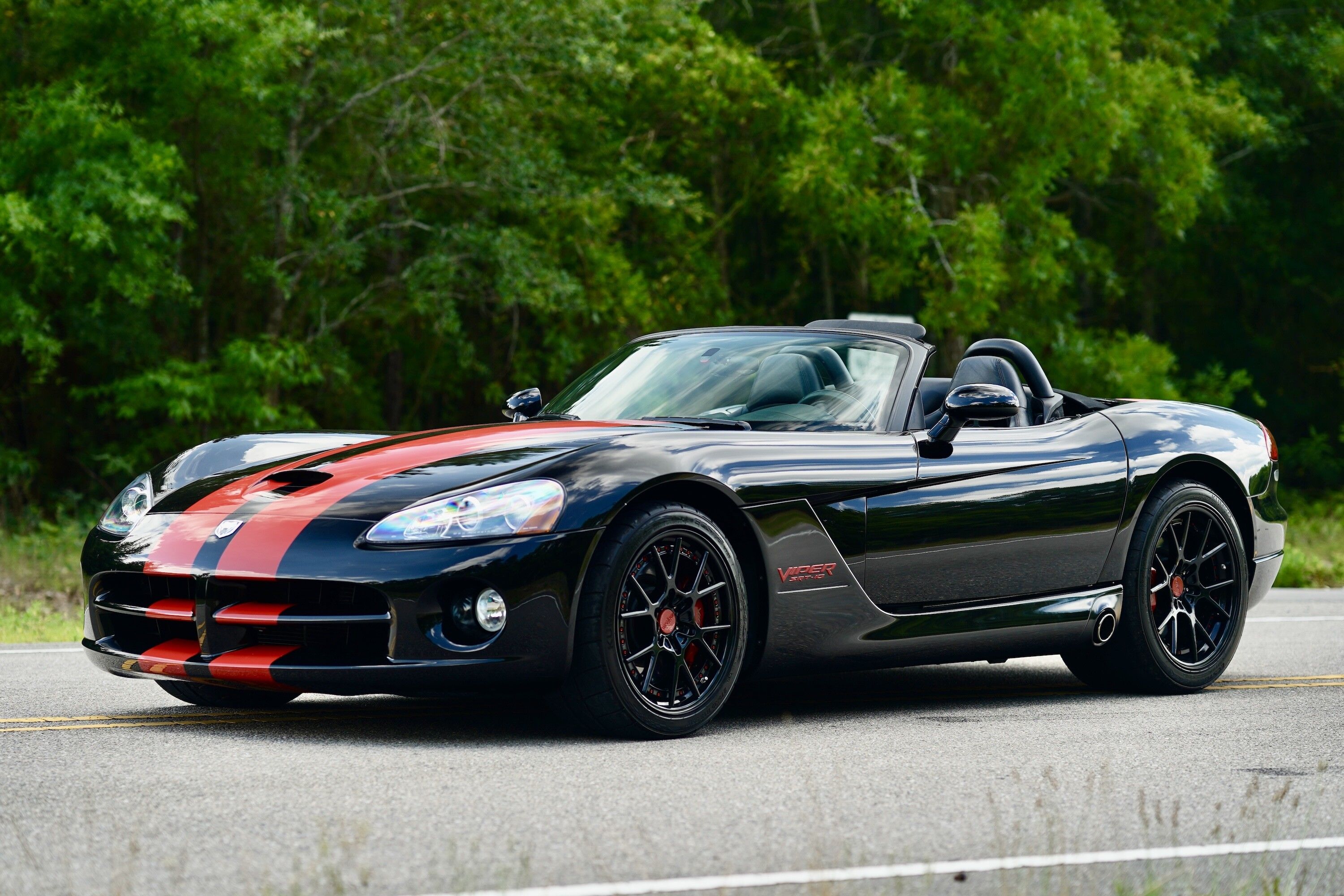 2004 Dodge Viper
