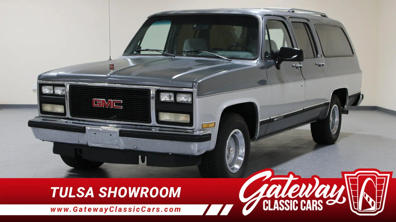 GMC Suburban (Rounded Line)