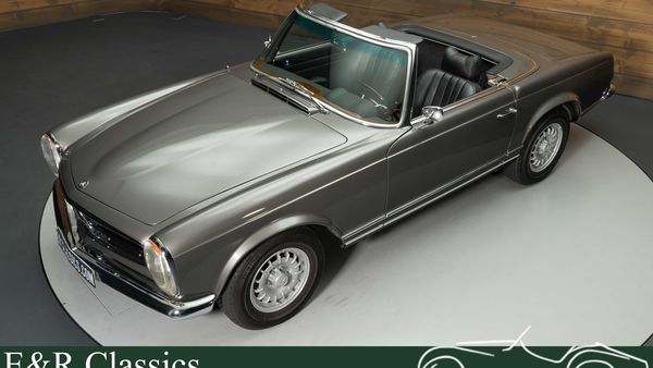 1968 Mercedes-Benz 280SL