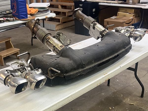 Stock Exhaust system, 2021 Corvette