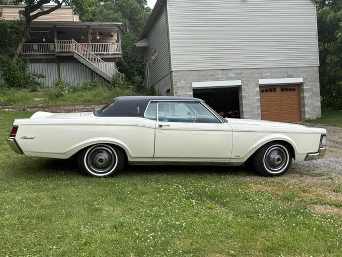 1969 Lincoln Mark III