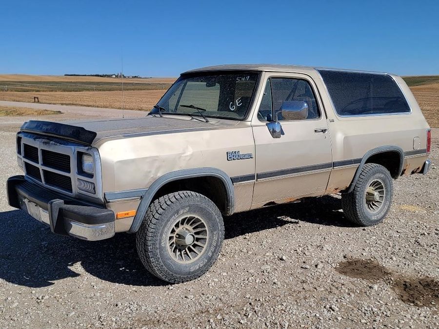 dodge ramcharger 4x4