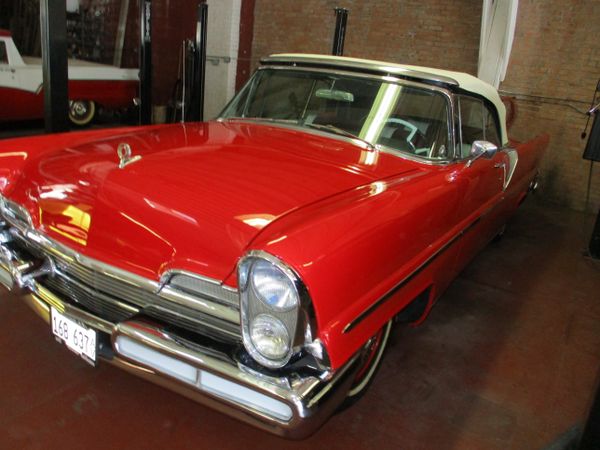1957 Lincoln Premiere