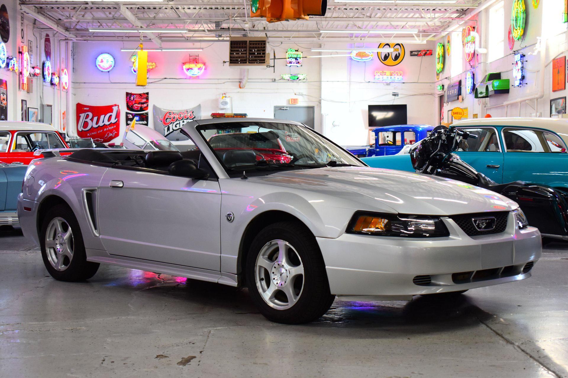 2004 Ford Mustang