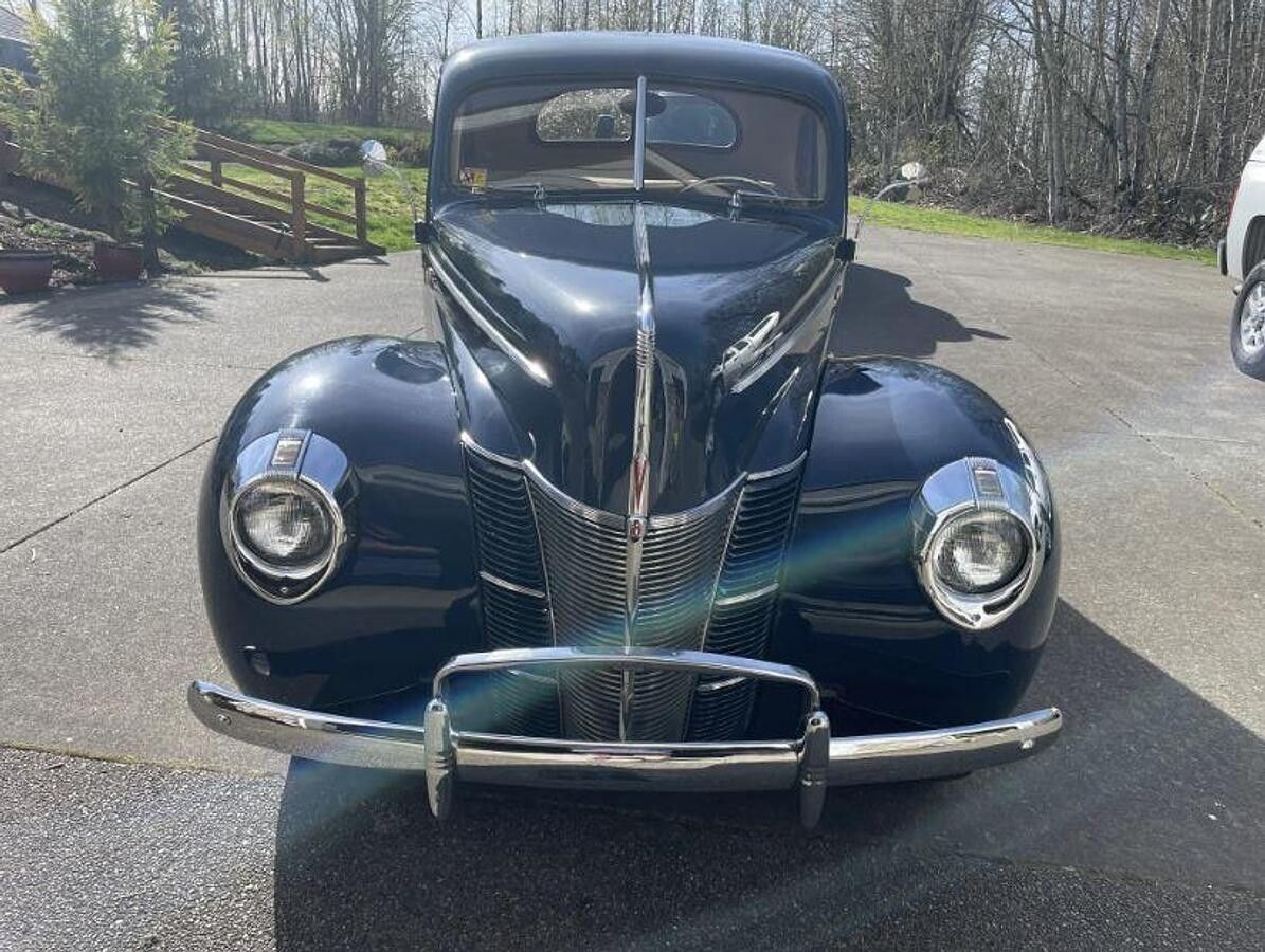 1940 Ford Deluxe