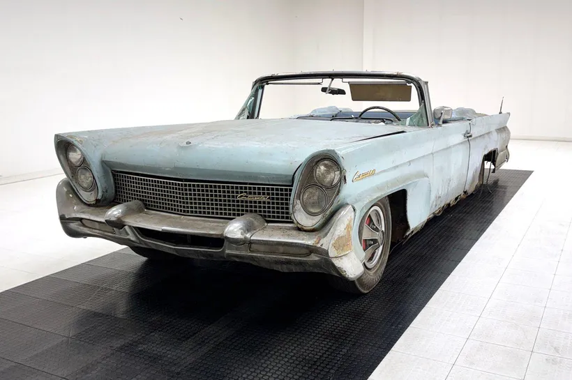 COLLCTOY 倉持商 Lincoln Continental 1958年 1958 Lincoln Continental Mark III Convertible Morgantown