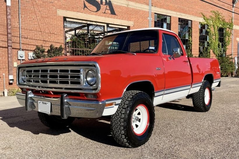 1976 Dodge D100 Power Wagon Pickup Dallas, Texas | Hemmings