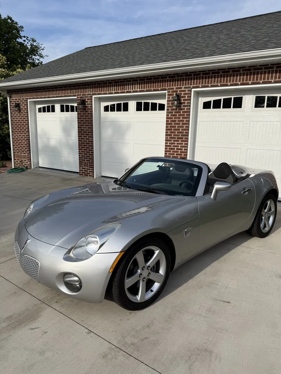 Sold - 2007 Pontiac Solstice Convertible Hickory, North Carolina