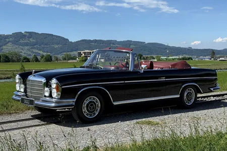 1970 Mercedes Benz S Class 280 SE 3.5 Convertible, Very Authentic