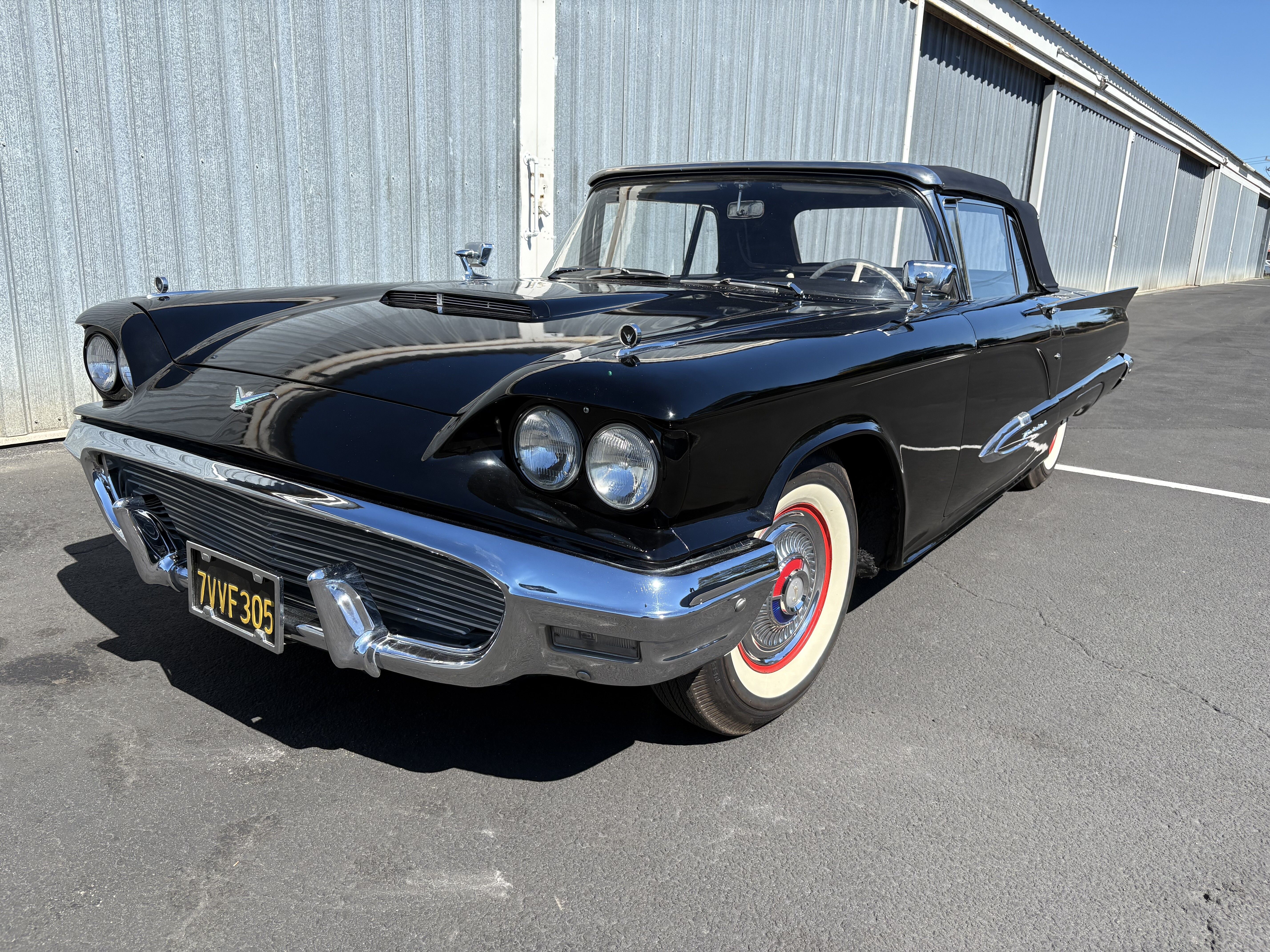 1959 Ford Thunderbird