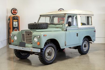 Land Rover Series III // Young & Oldtimer // Revell Online-Shop