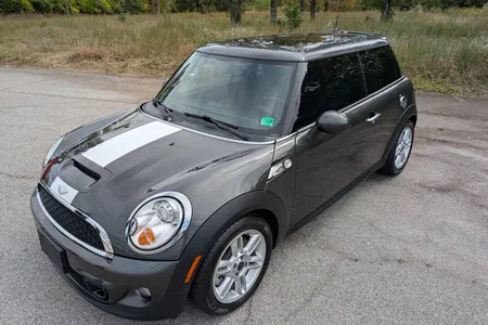 2002-2006 Mini Cooper: Timeless Compact Car