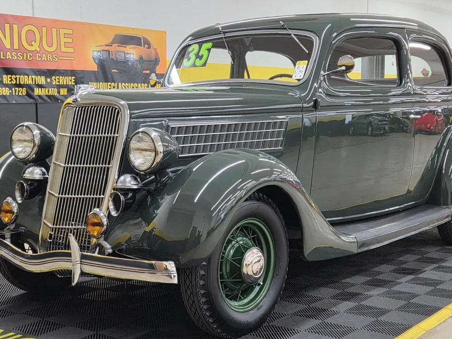 マルタンク 1935 Ford Tudor Mankato, Minnesota | Hemmings