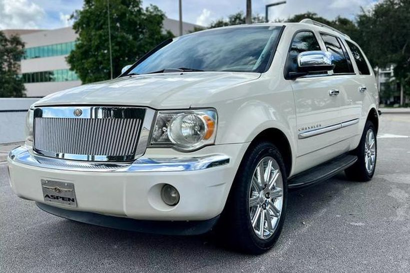 2007 Chrysler Aspen SUV West Palm Beach, Florida - Hemmings