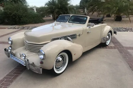 1930 Cord L-29, customized by Brooks Stevens, takes Best of Show