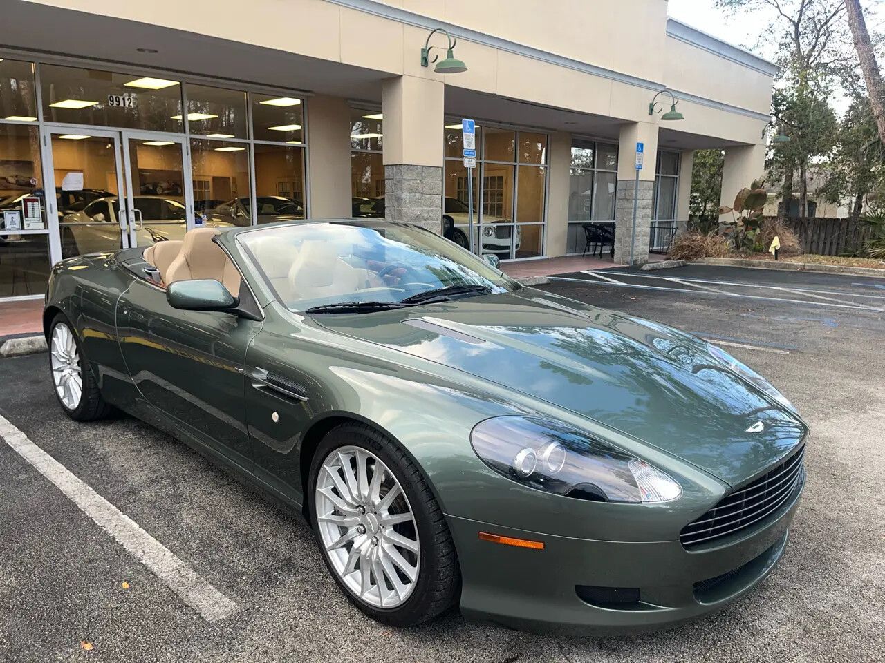 2006 Aston Martin DB9 Volante