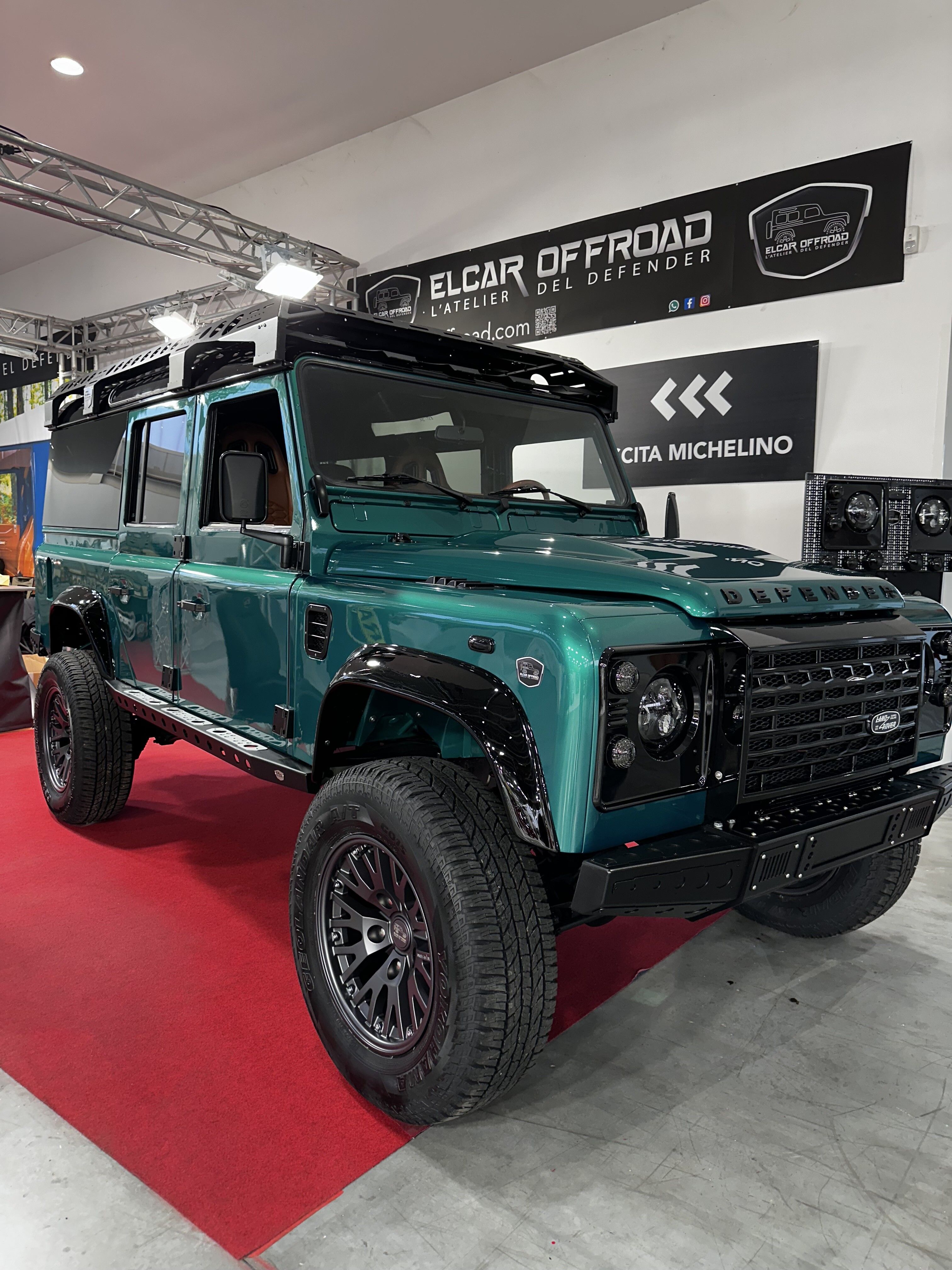 2000 Land Rover Defender