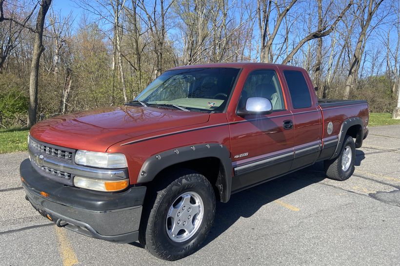 2001 Chevrolet Silverado 1500 Ext Cab 4x4 Short Bed 5.3L V8 LS