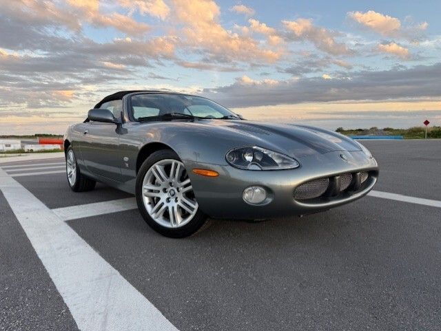 2004 Jaguar XKR
