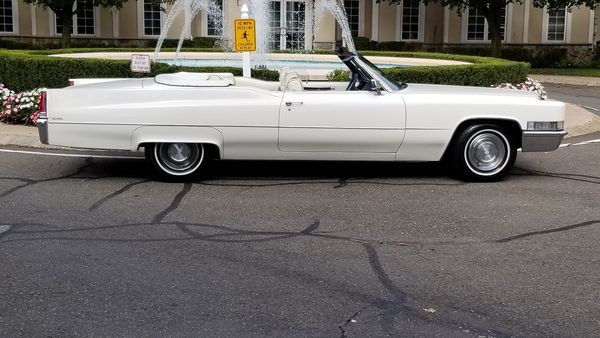 1969 Cadillac Coupe deVille