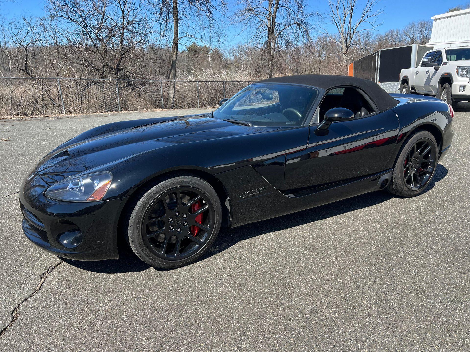 2004 Dodge Viper