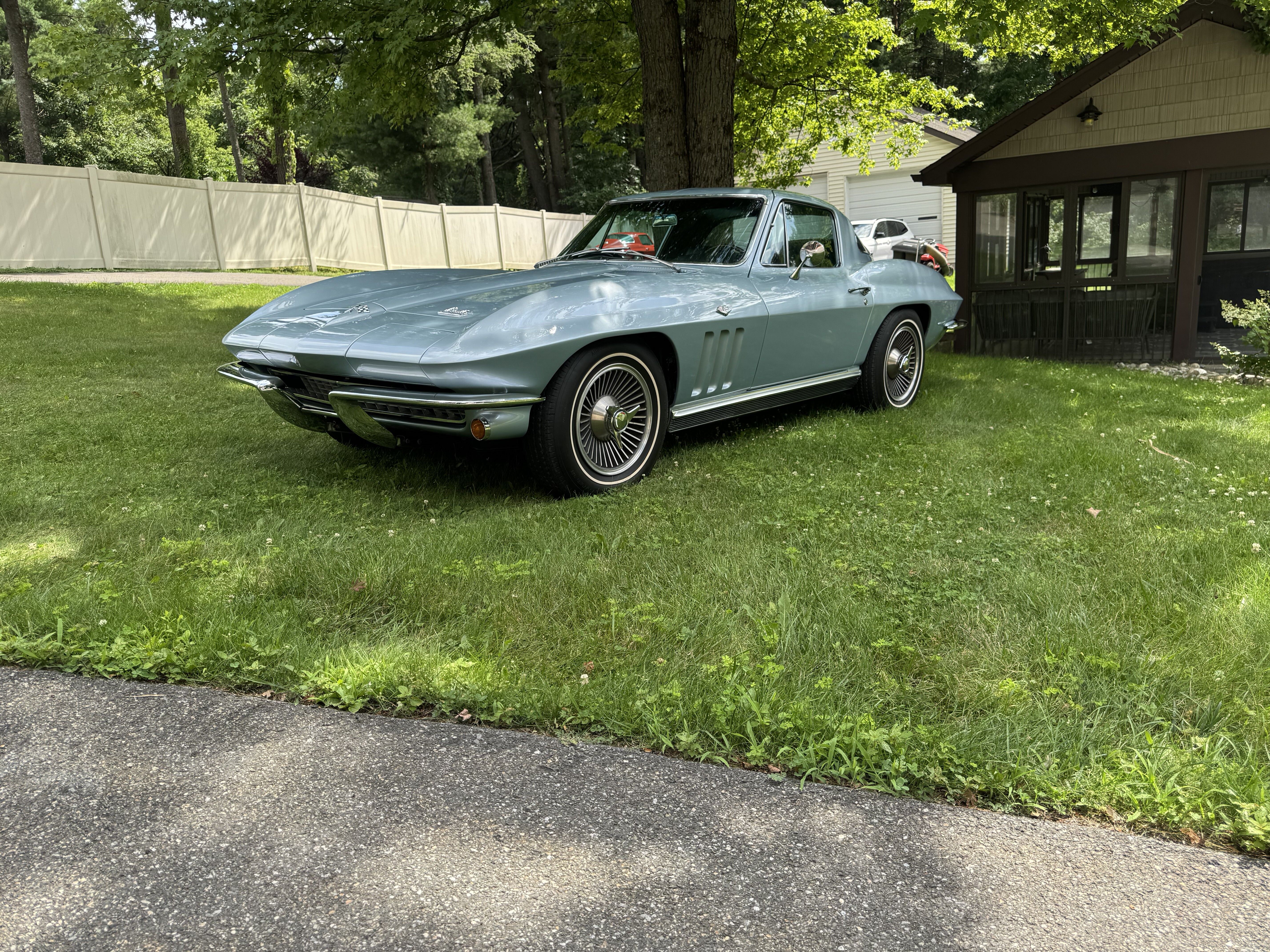 1966 Chevrolet Corvette 327/350 - L79