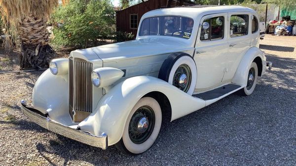 1935 Packard Super 8