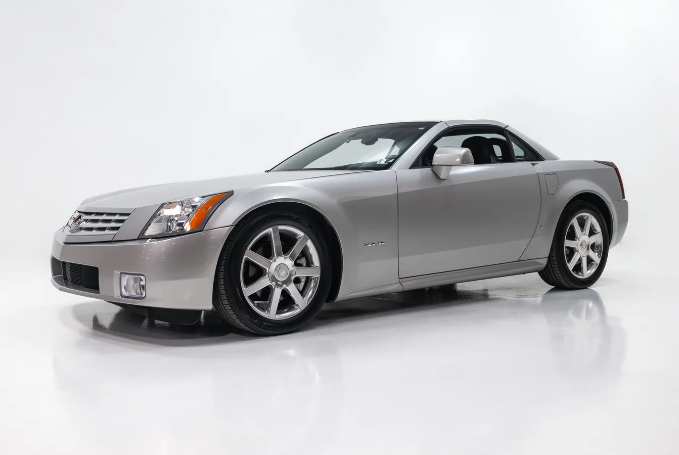 CAREERING / GUILTY PARTIES 07【SILVER】 2006 Cadillac Xlr St. Charles, Missouri | Hemmings