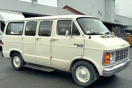 Dodge B200 For Sale | Hemmings