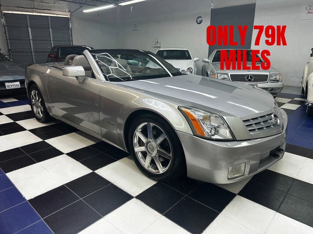 2005 Cadillac XLR