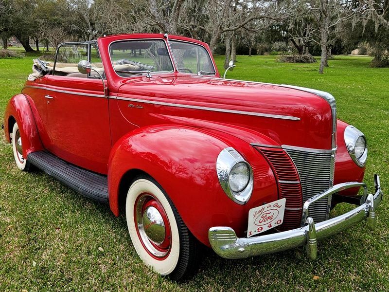 1940 Ford Deluxe