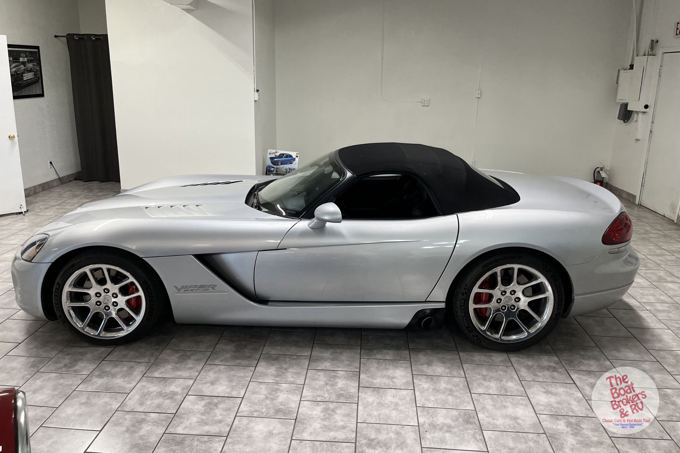 2004 Dodge SRT Viper