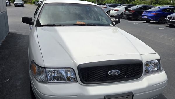 2002 Ford Crown Victoria