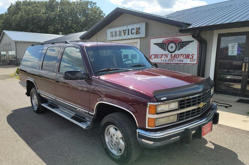 1993 Chevrolet Suburban SUV Spirit Lake, Iowa - Hemmings