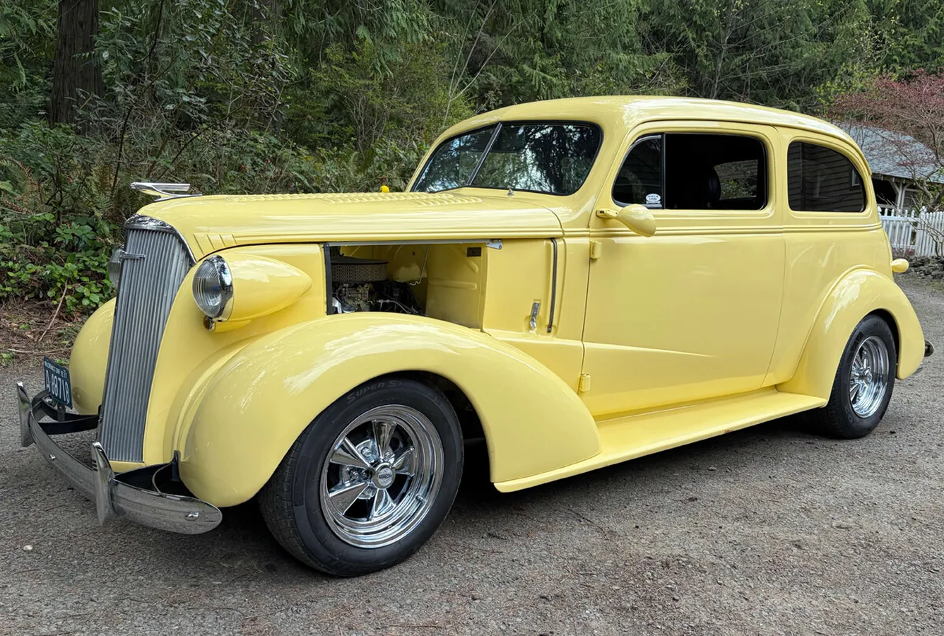 1937 Chevrolet Master Town Sedan Street Rod Indianola, Washington