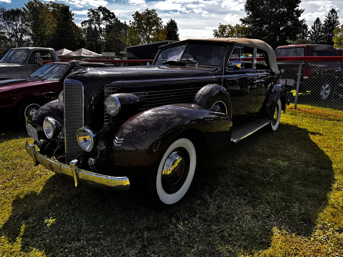 LESILLAレース オープントゥ ブーティ 1937 Lasalle Series 50 Convertible London, Ontario | Hemmings