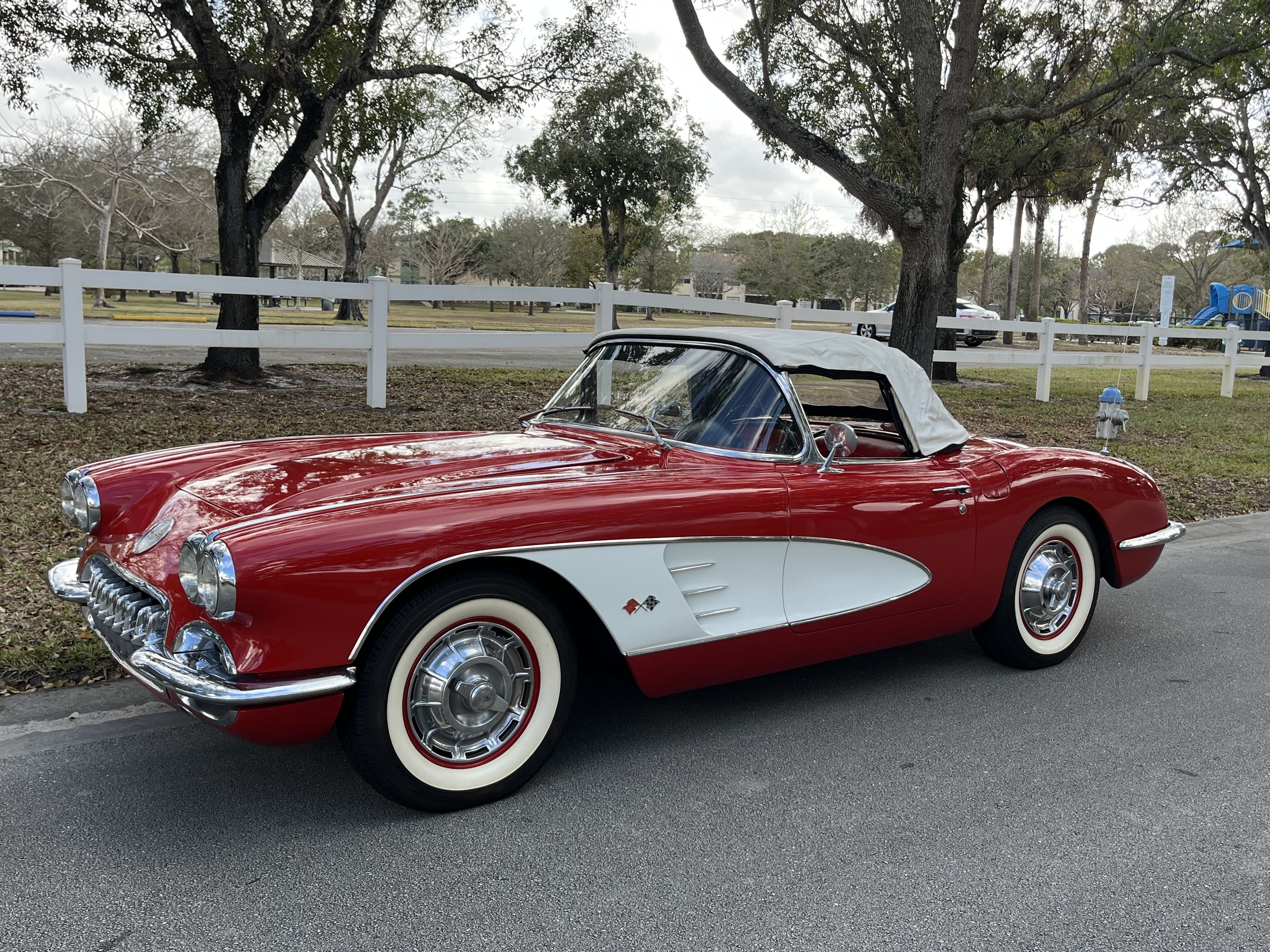 1960 Chevrolet Corvette 327/250