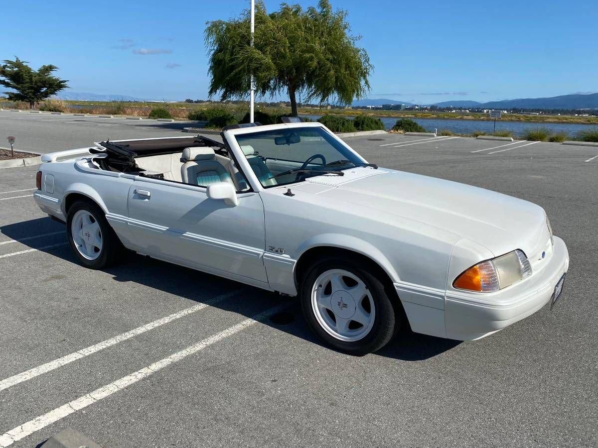 1993 Ford Mustang