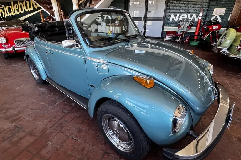 リバティウォーク　メタリックブルー 1979 Volkswagen Convertible Bridgeport, Connecticut - Hemmings