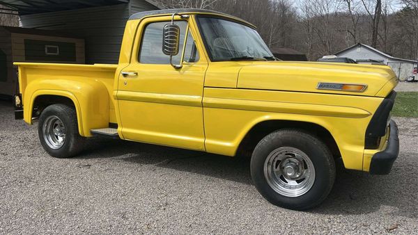 1967 Ford F-100