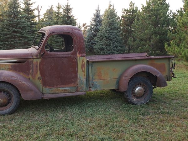 1937 International D-2