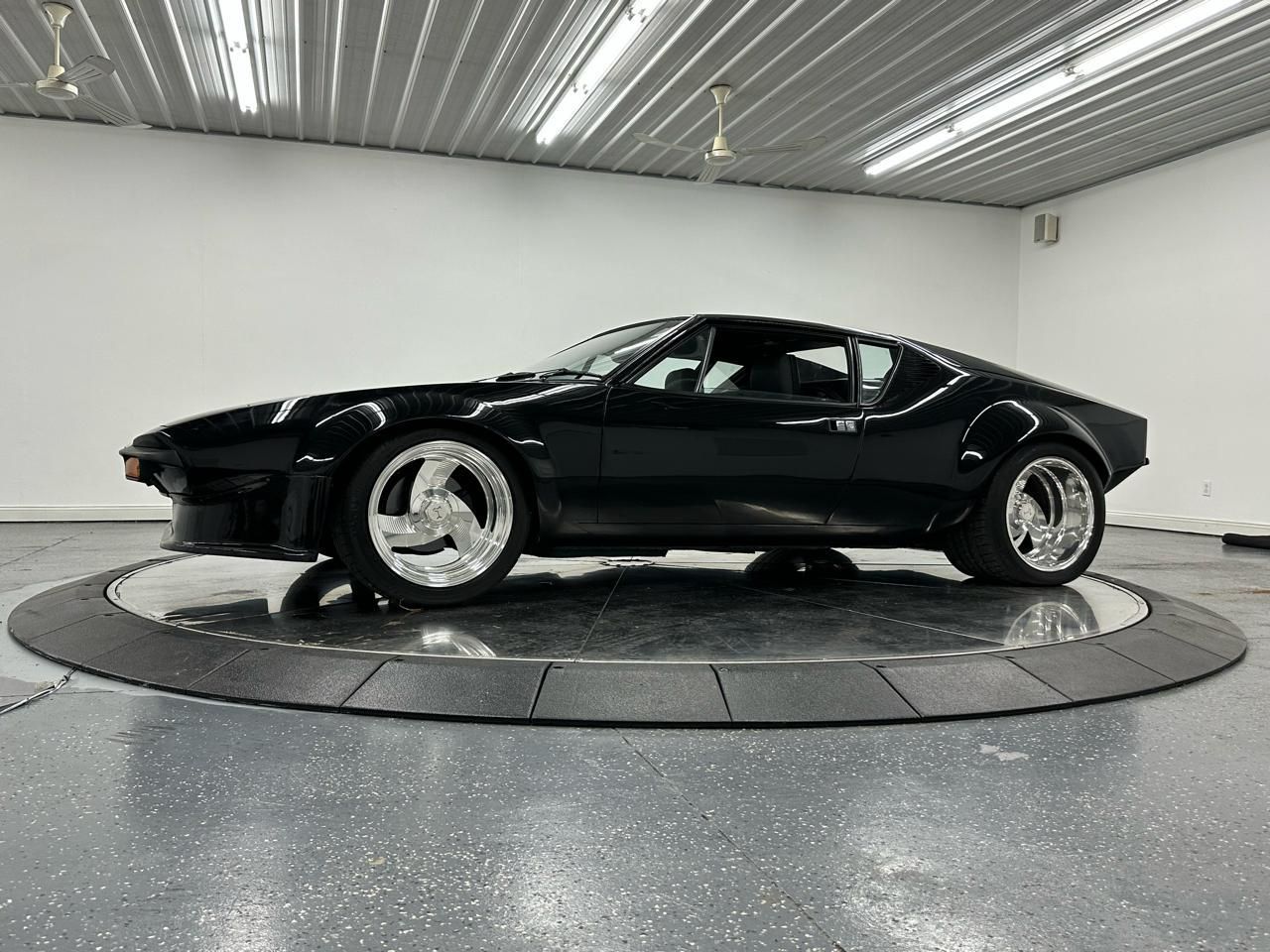 1972 DeTomaso Pantera