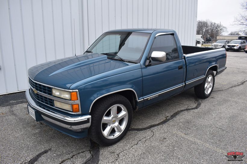 1991 Chevrolet Silverado C2500 Elkhart, Indiana | Hemmings