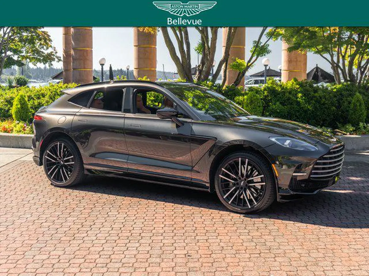2023 Aston Martin DBX