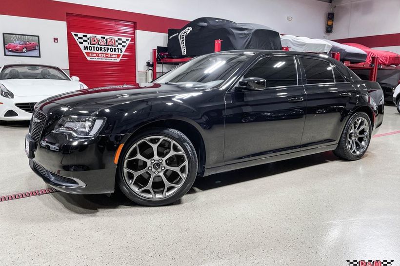 2018 Chrysler 300 Sedan USA, Glen Ellyn Hemmings
