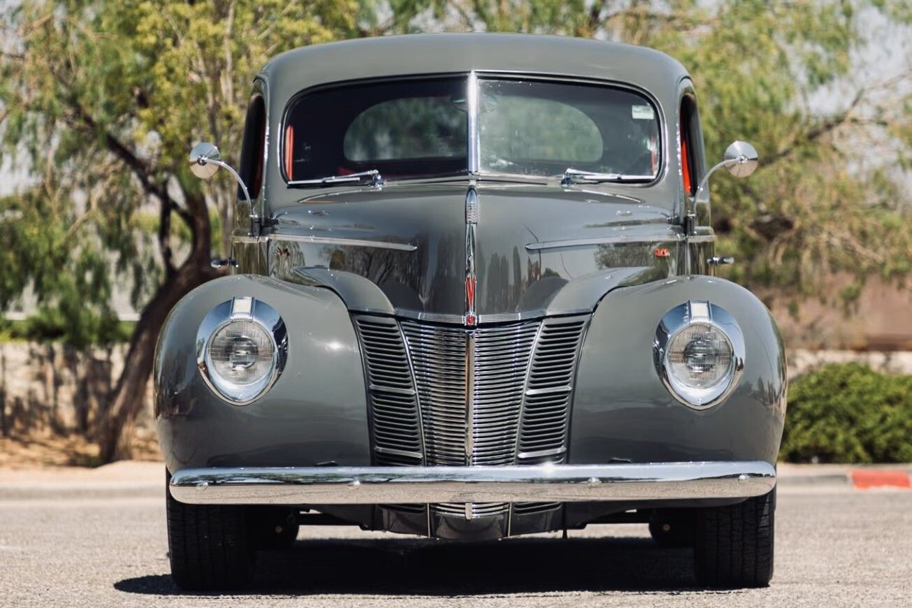 1940 Ford Deluxe