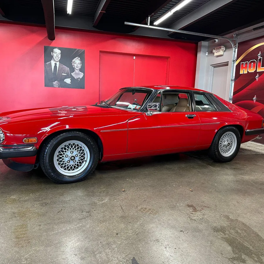 Charnière de capot d'occasion de Jaguar XJS (1987-1994) Référence BHC2269