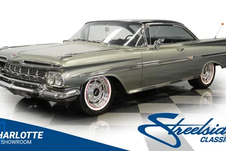 CHEVROLET　IMPALA　1959　シボレー　インパラ The tail fins are awesome! This is a 1959 Chevrolet Impala 2